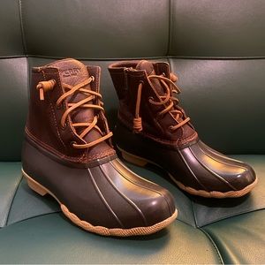 Sperry lace up leather duck boots